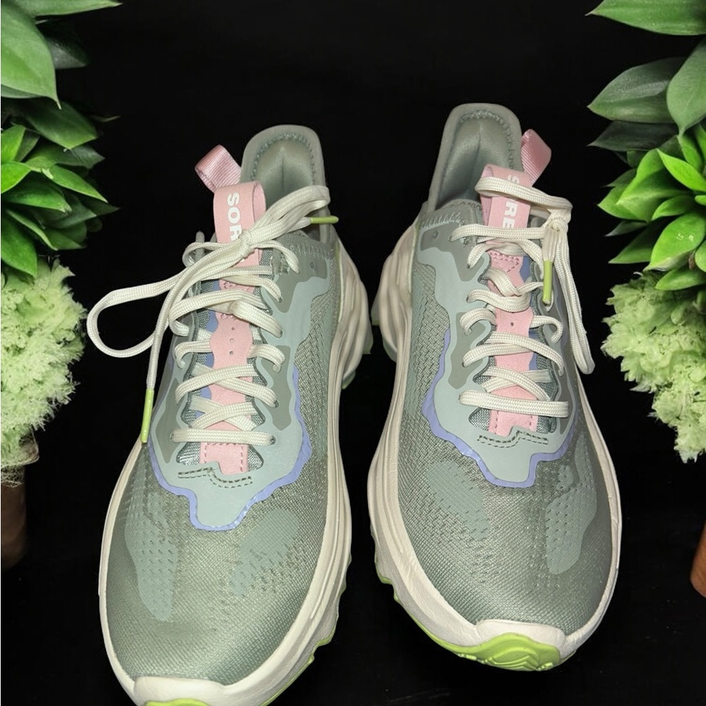 Sorel Women's Sneakers in Gray and Pink